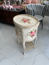 Rose Victorian Table