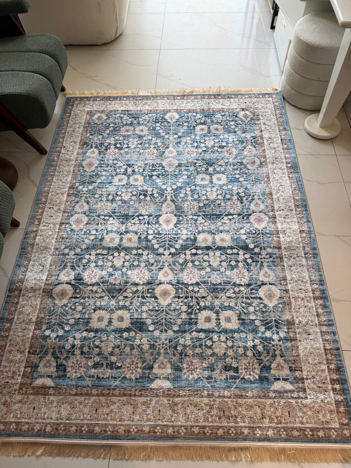 Modern Rug VZ24