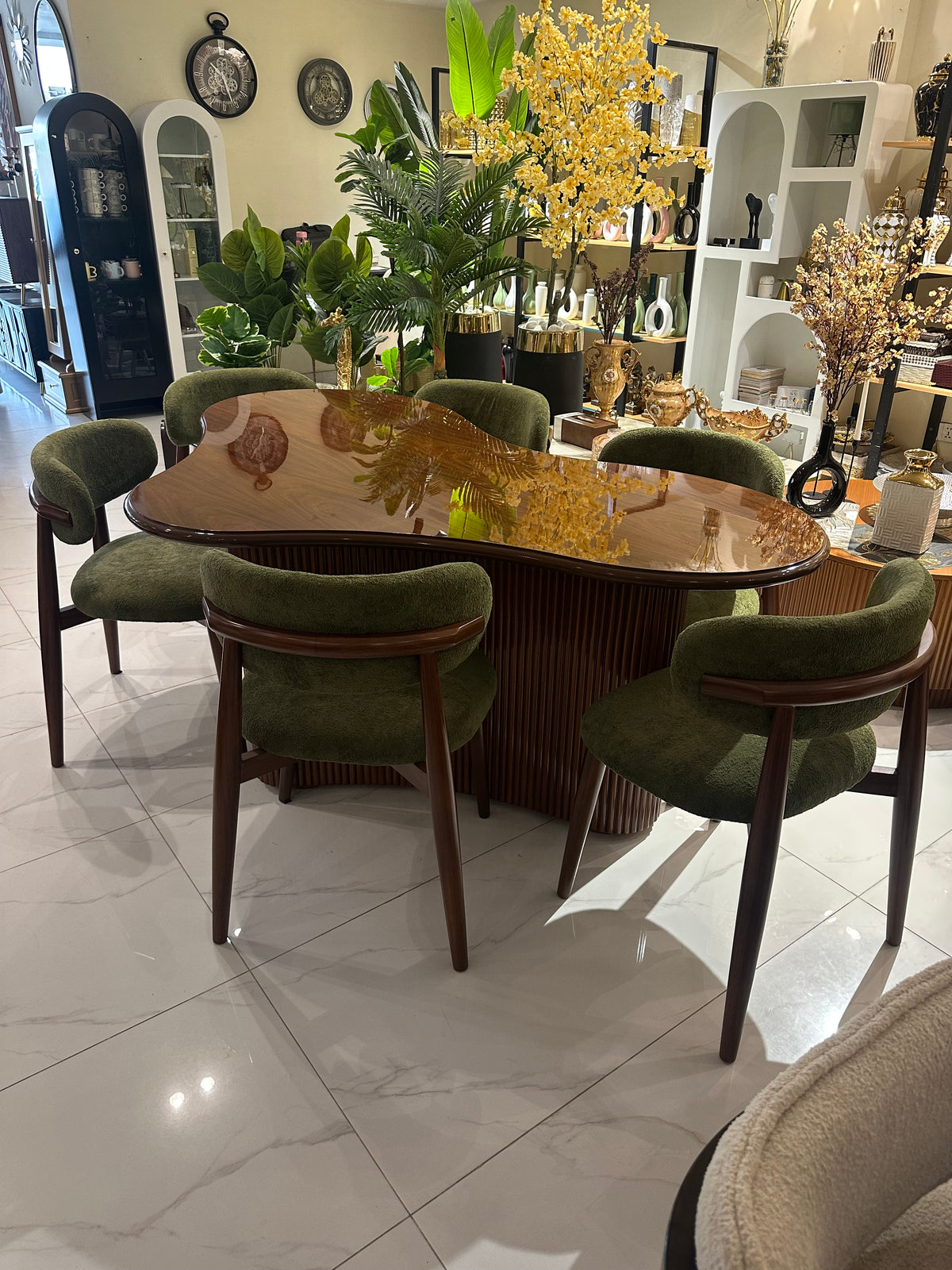 Irregular dining table 03