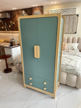 Kids Wardrobe 002