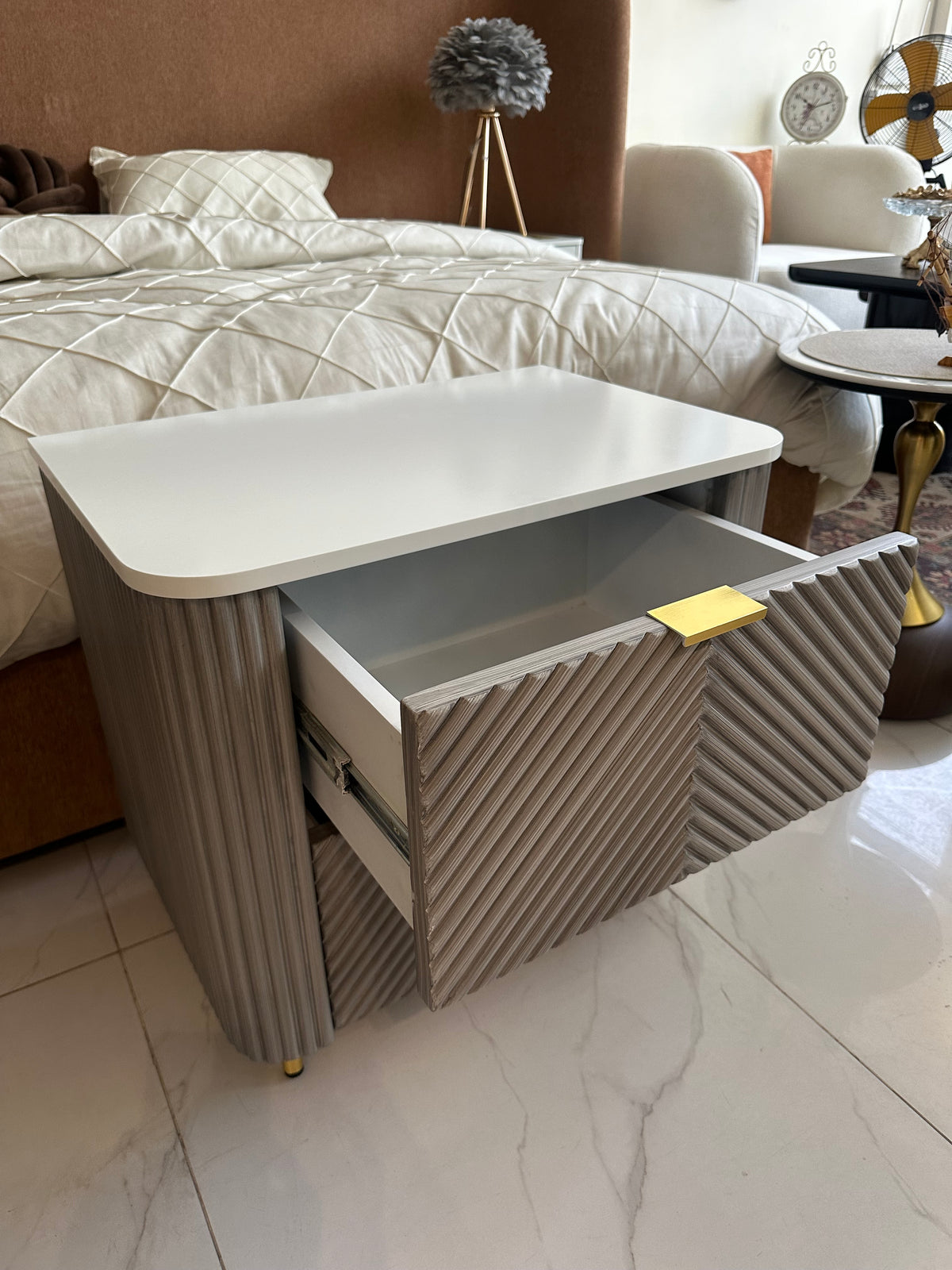 Espen Side Table Silver Grey