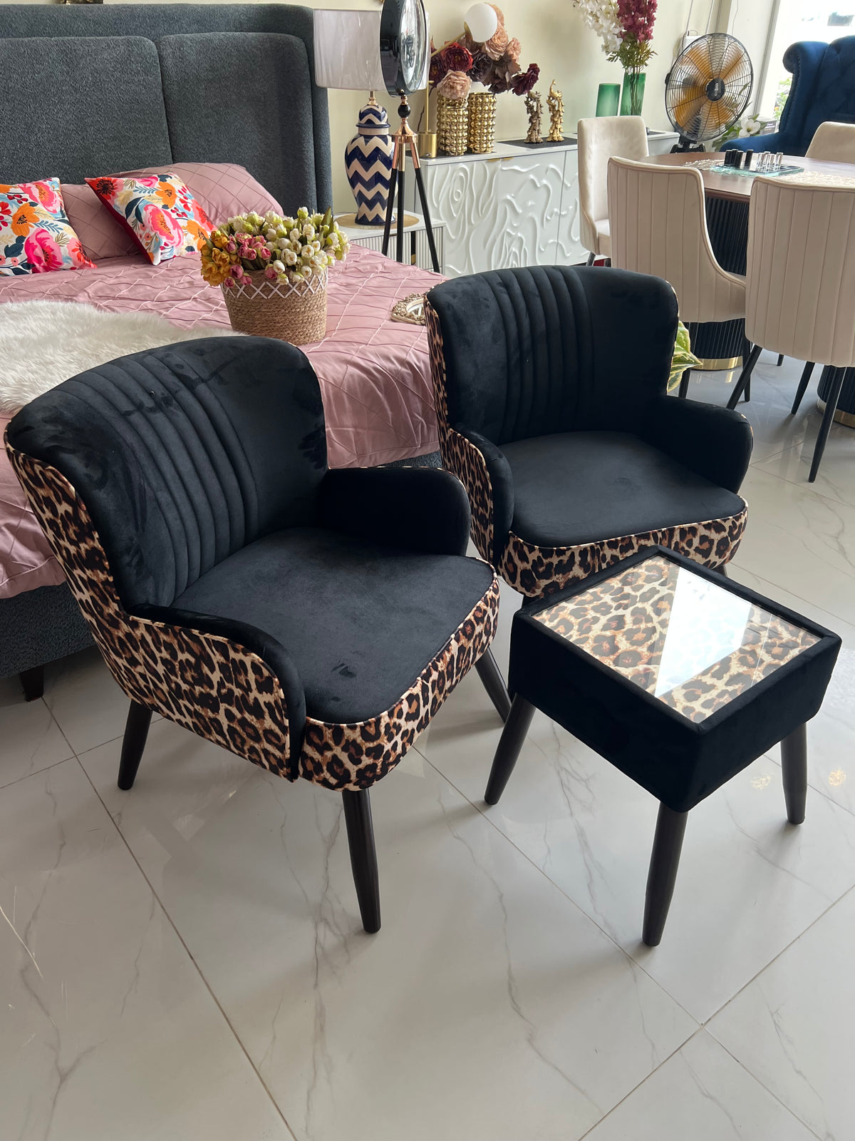 Allure Chair 029 with table