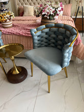 Knotella Chair set with Table