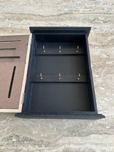 Vintage Key Hanger 011