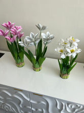 Standing Flower Bunch (Multiple colors)