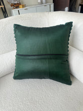 Flurry Cushion Green 04