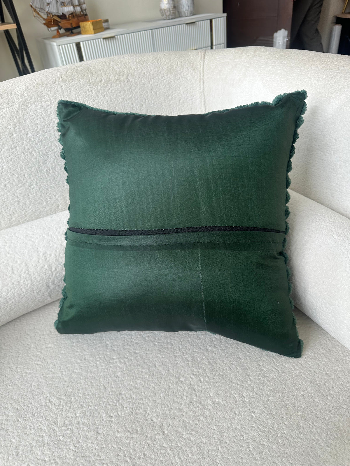 Flurry Cushion Green 04