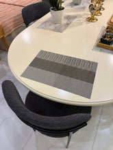 Table Mat 12