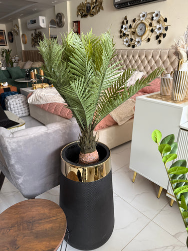 Artifical plants and planter 26