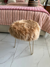 Fur Stool 01