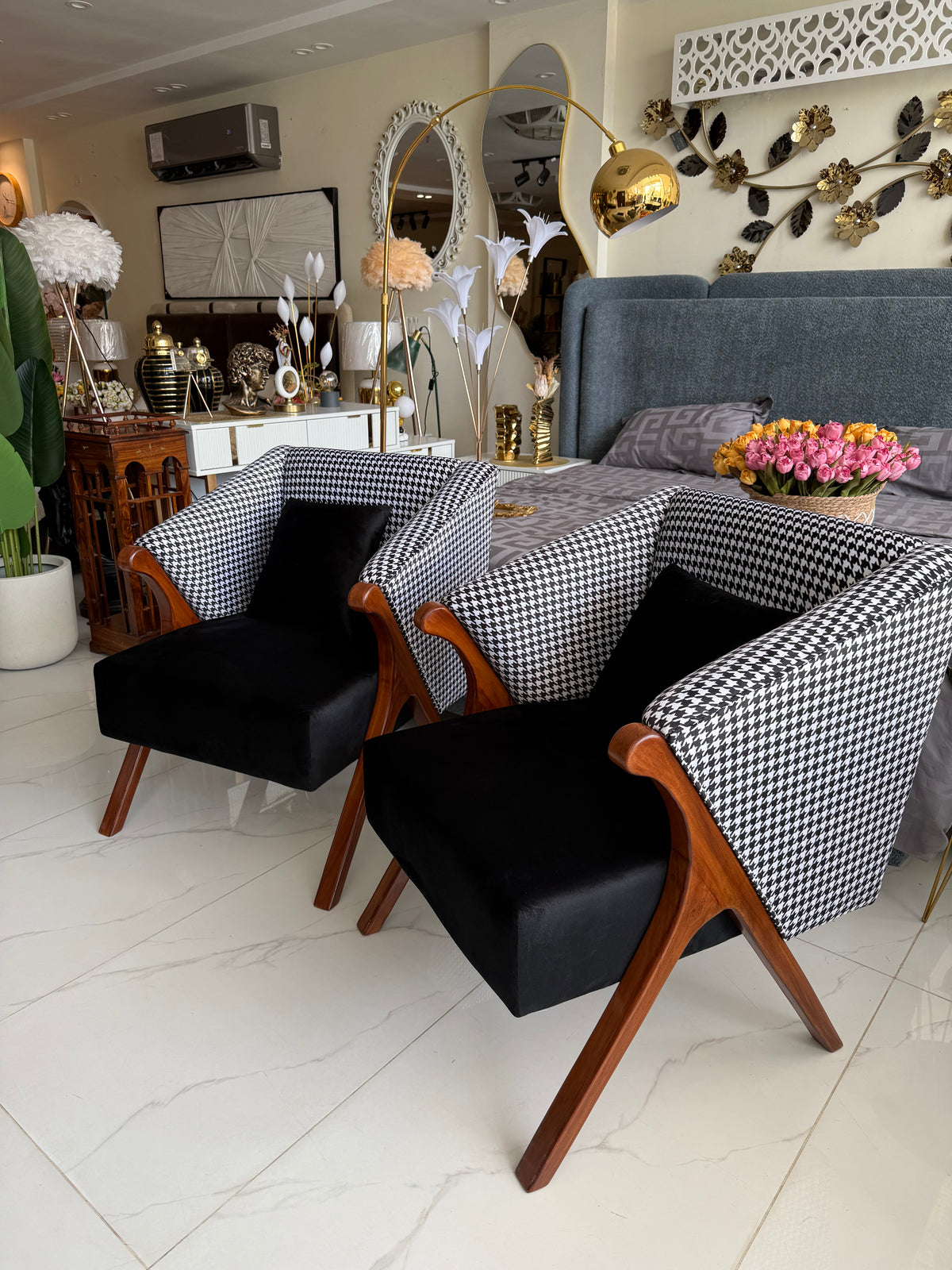 Moly chair set of 2