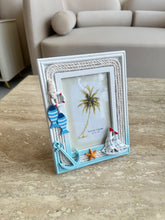 Beach Frame 004