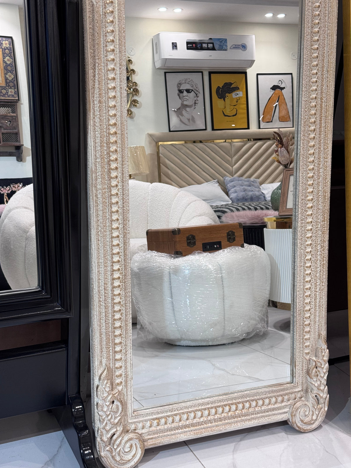 White carved standing mirror (Only for Lahore)