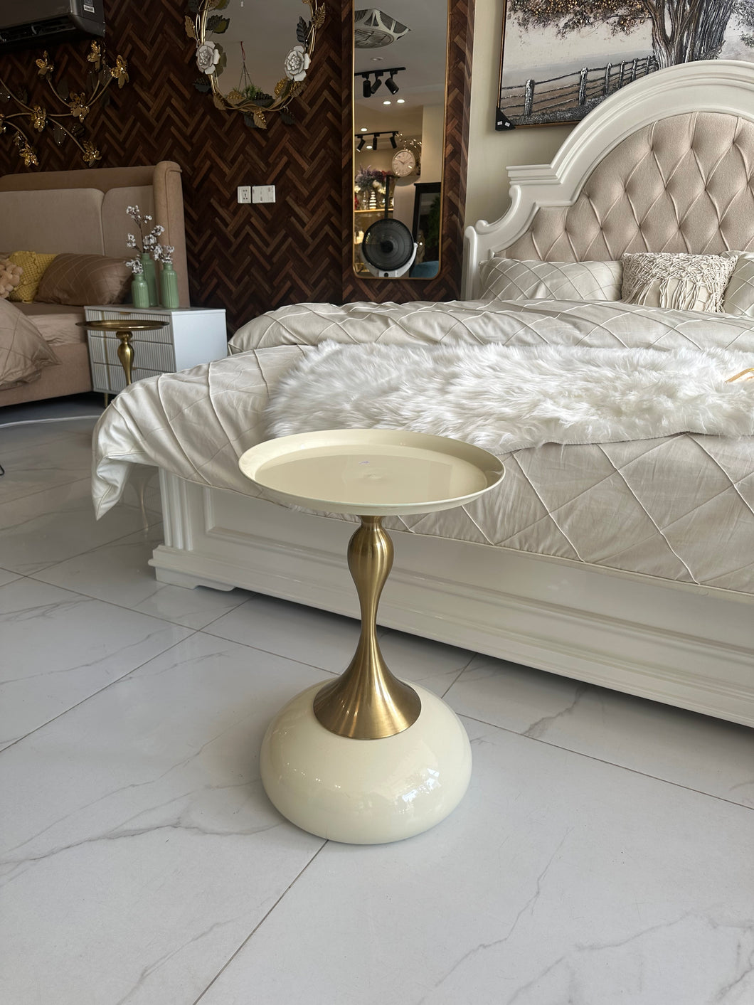 Brasswood Bloom Table Off White