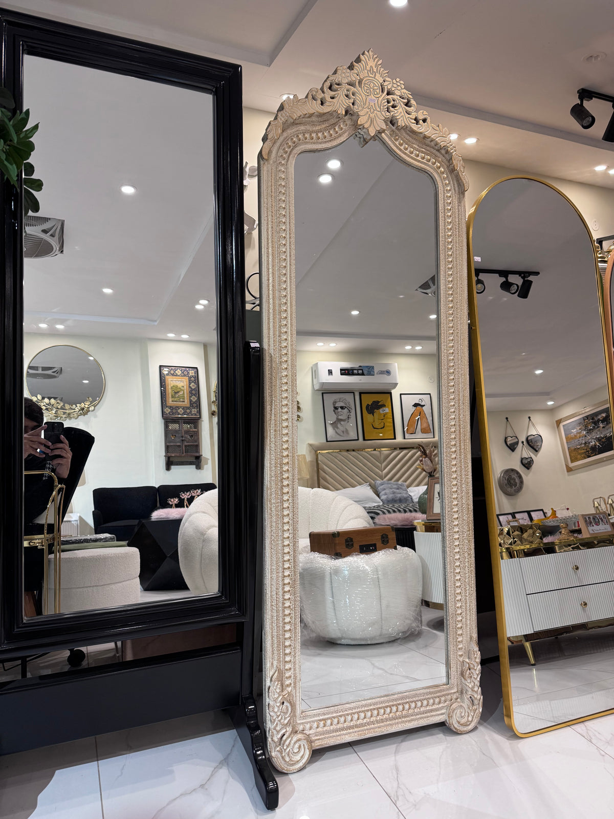 White carved standing mirror (Only for Lahore)