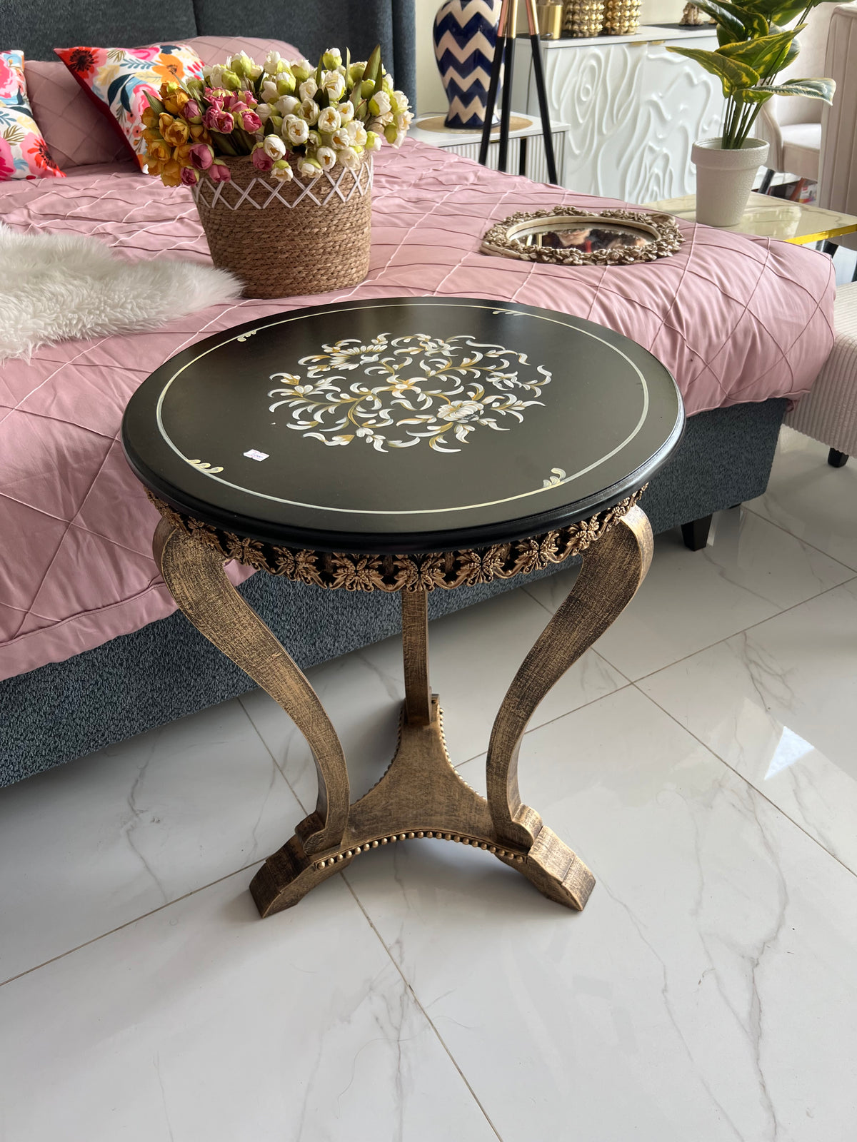 Sofhia Entrance Table hand painted