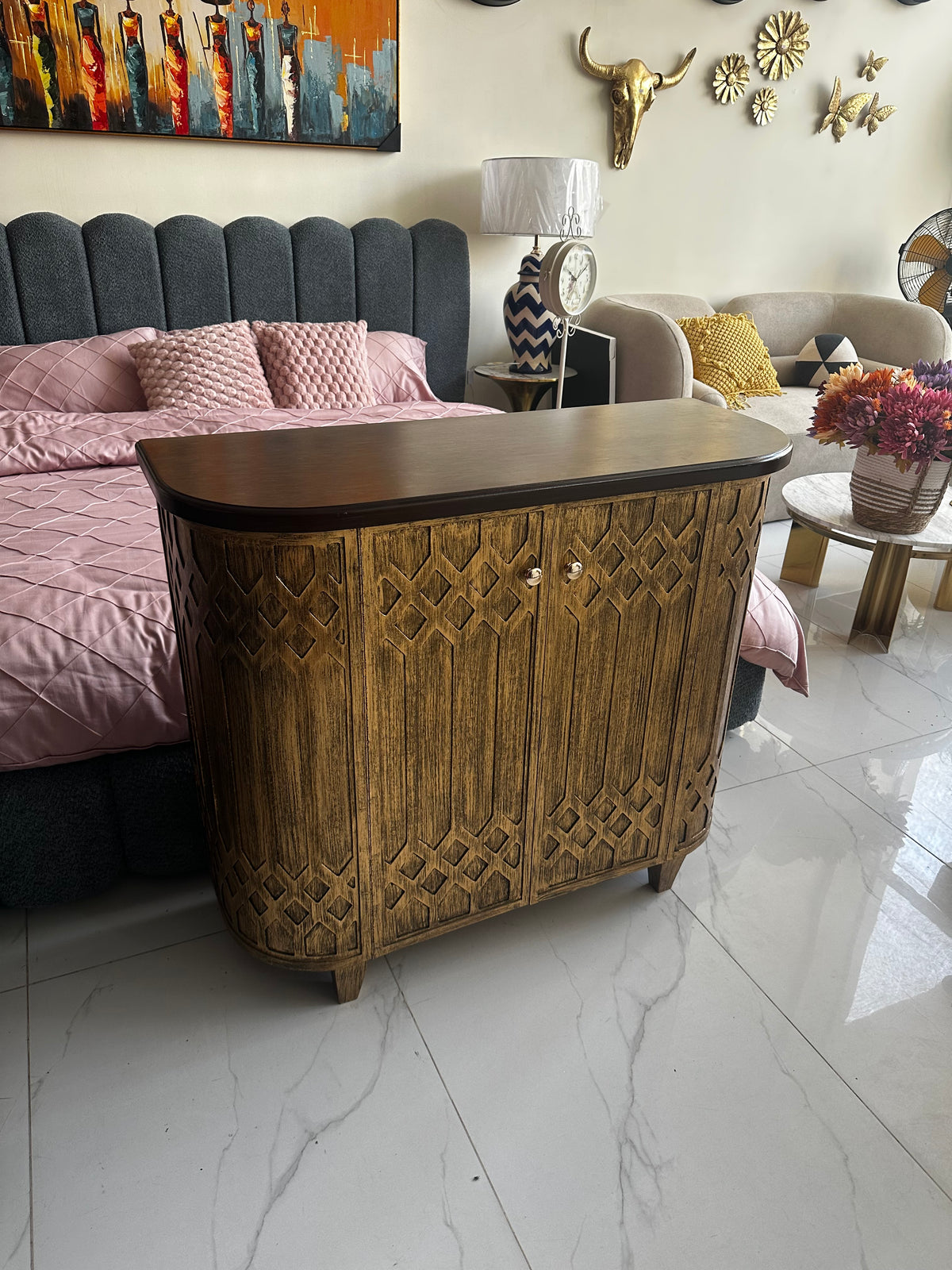 Antique Gold Chester