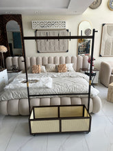 Rattan Cloths Hanger 001