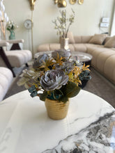 Ceramic Gold planter 08