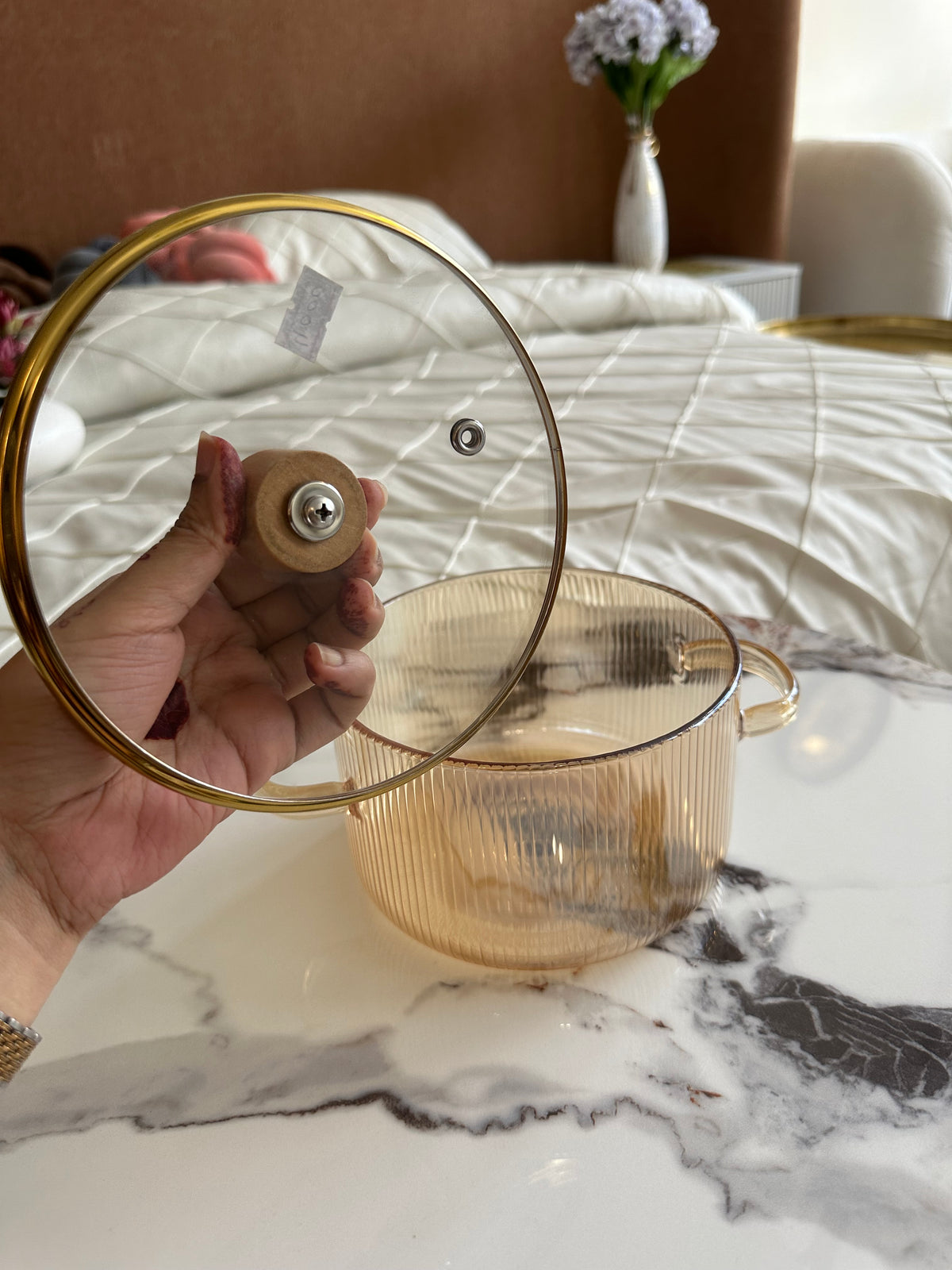 Glass Pot light brown