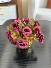 Ceramic Gold planter 17