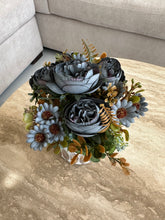 Gold leaf Planter 002 Blue