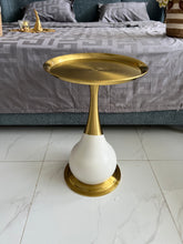 Brasswood Table 02