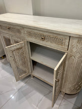 Antique White Chester Large