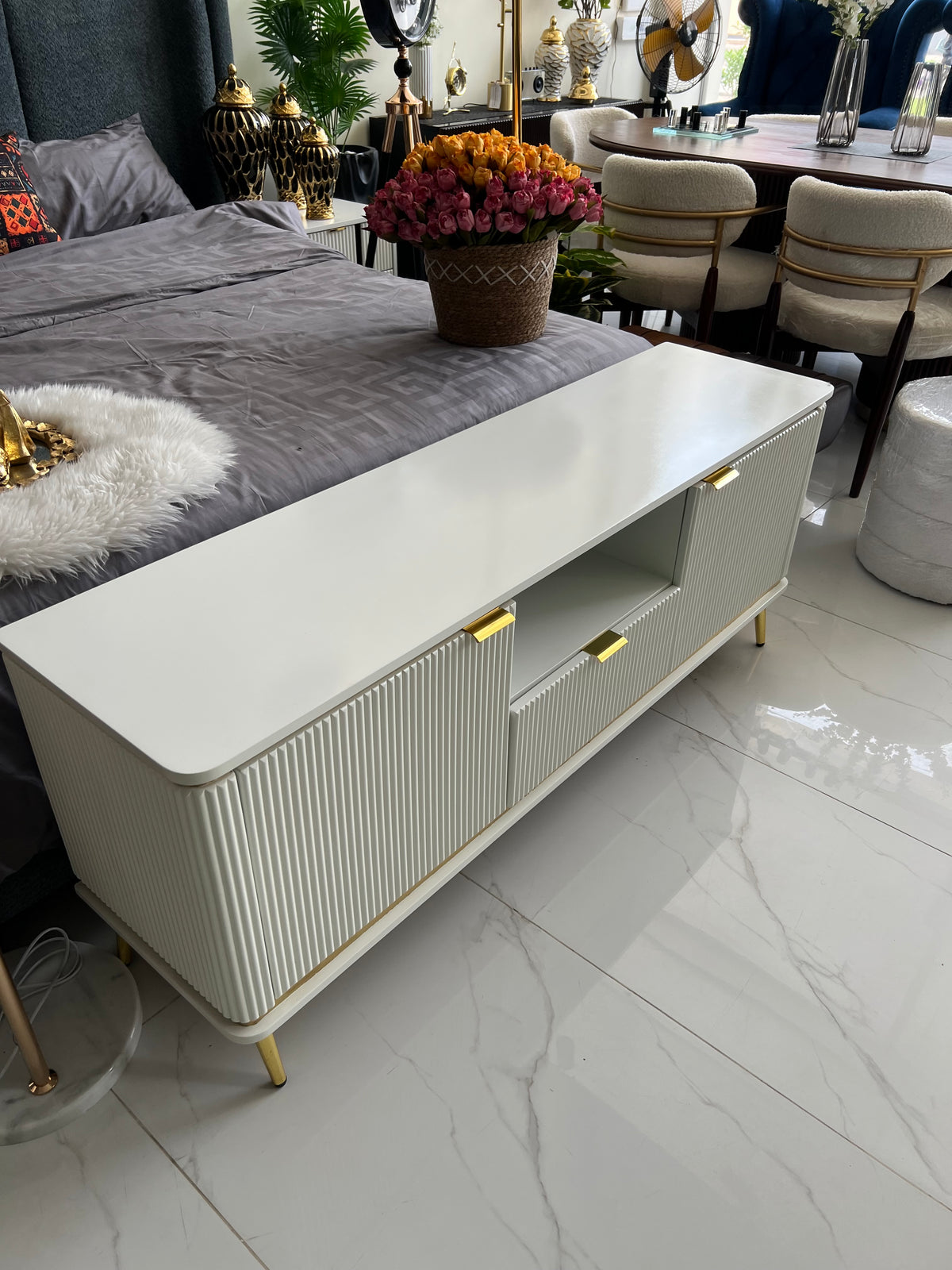 Prestige TV Console