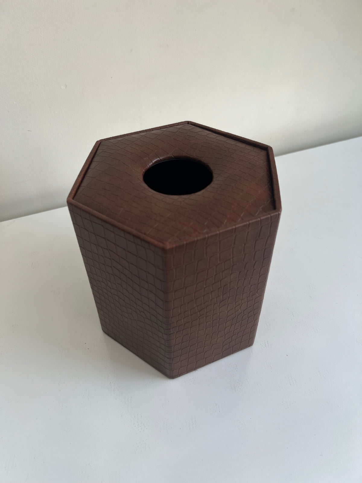 Leather Tissue box round 06