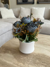 White Ribbed Planter 002 Blue