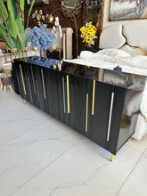 Black Crown Console