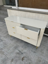 Espen Dressing Table