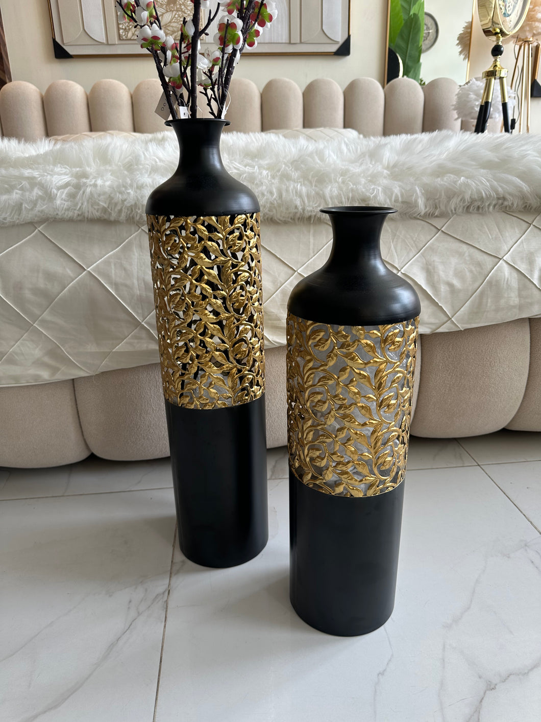 Metallic Floor Vase Black & Gold