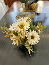 Ceramic Gold planter 15