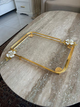 Metallic flower tray with textured glass