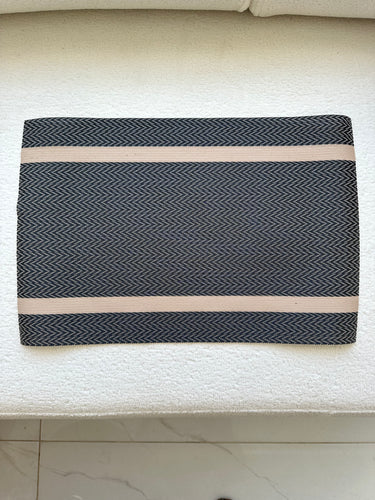 Table Mat 50