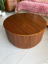 Paris Coffee Table 02