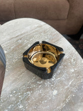 Ash tray black 10