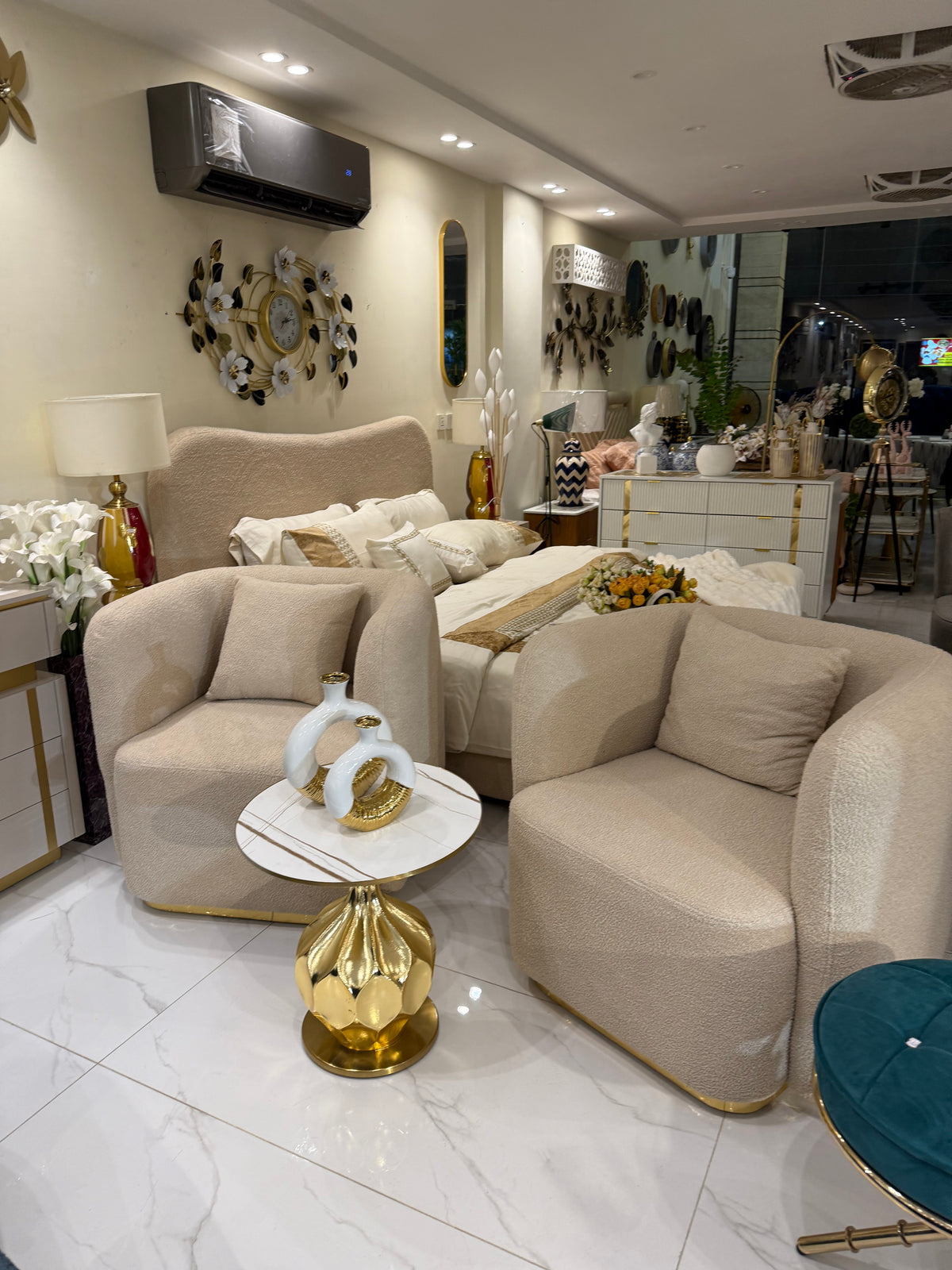 Curved Brownie sofa