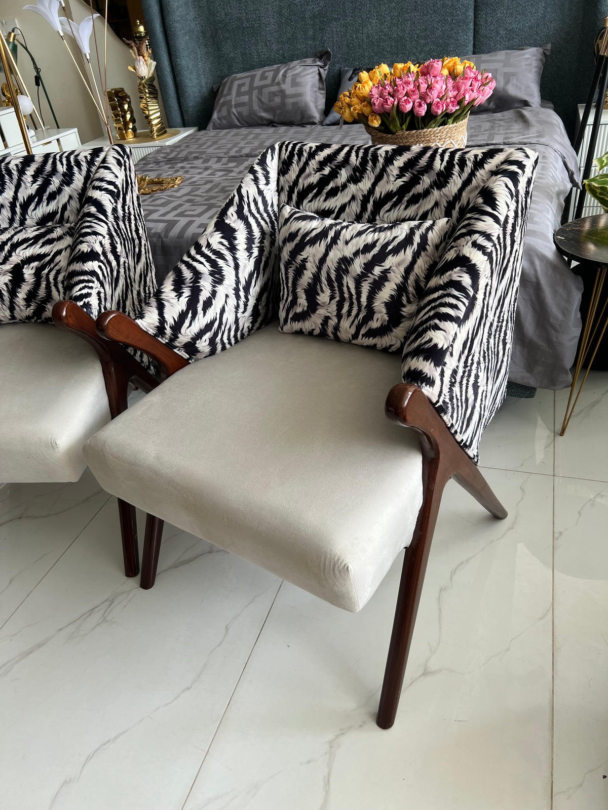 Maya chair set of 2