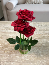 Rose Standing Bunch Maroon