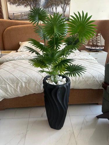 Artifical plants and planter 29