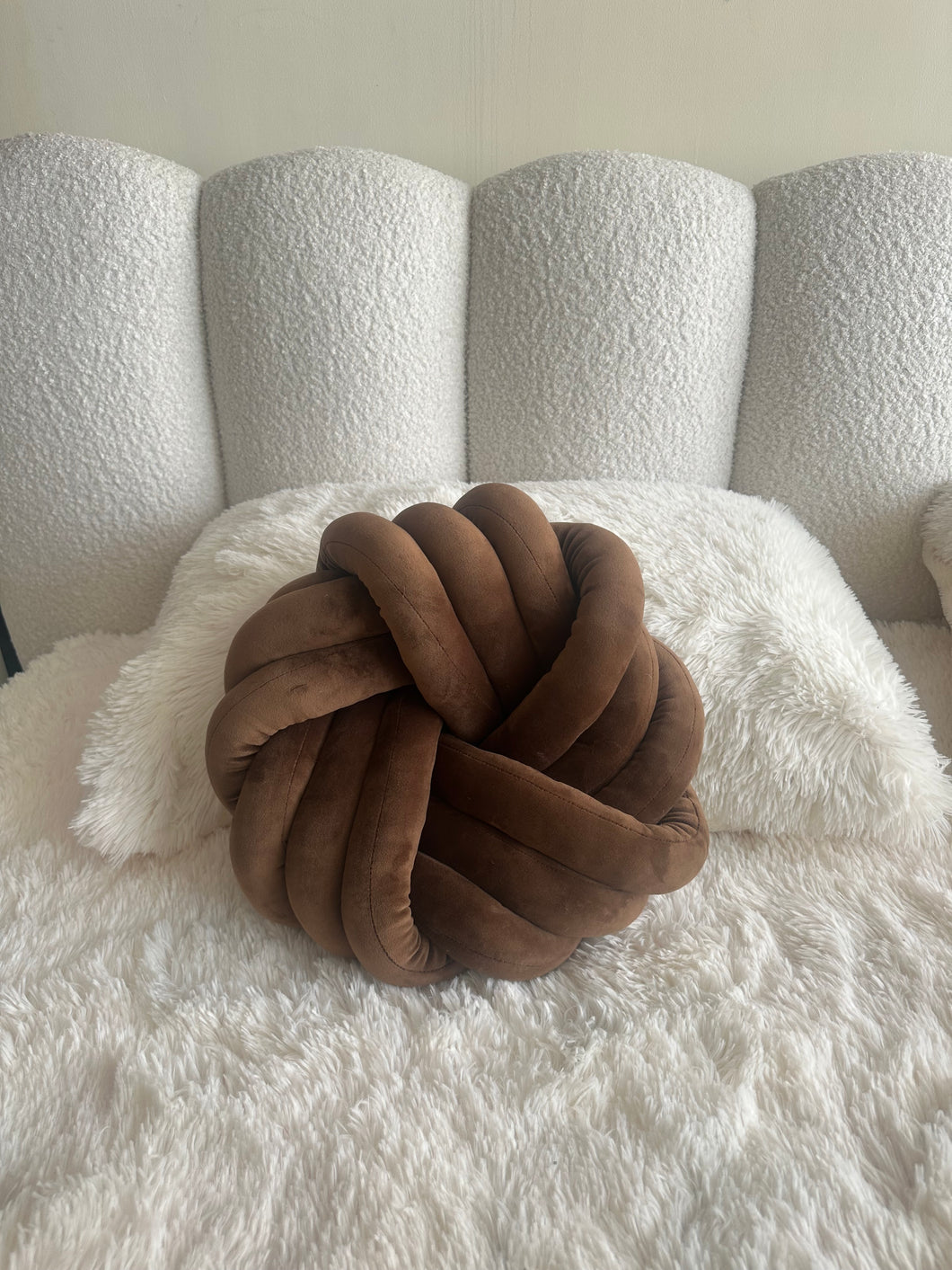 Knotted Cushion 10