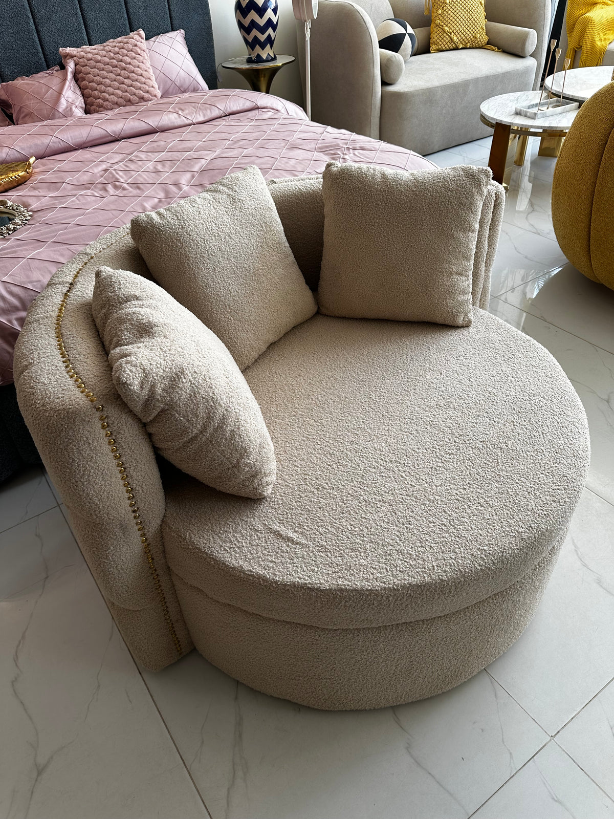 Cuddle Chair Beige Boucle