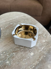 Ash tray white 09
