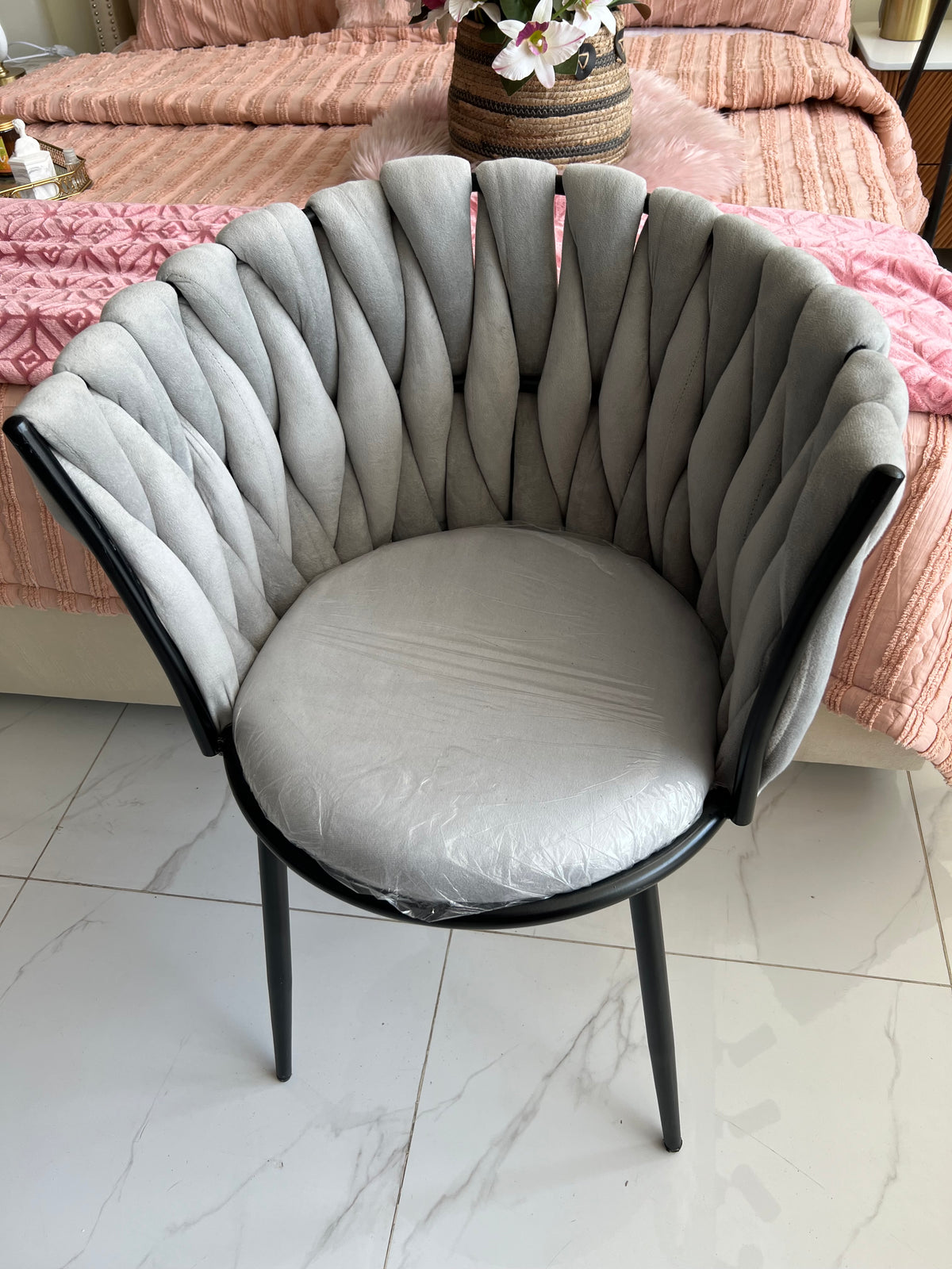 Grey Knotted chair set with table