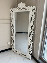 Royale Mirror 03