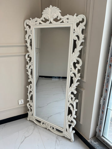 Royale Mirror 03
