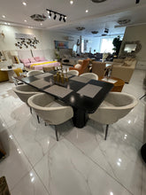 Monarch Dinning Table